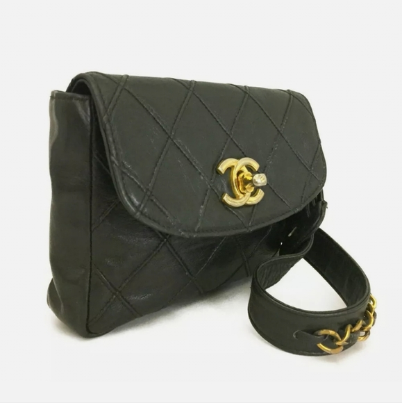 CHANEL Fanny Pack - Picture 2 of 12